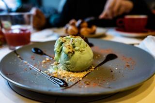 Glace à la Chartreuse : un pari gastronomique qui fonctionne ?